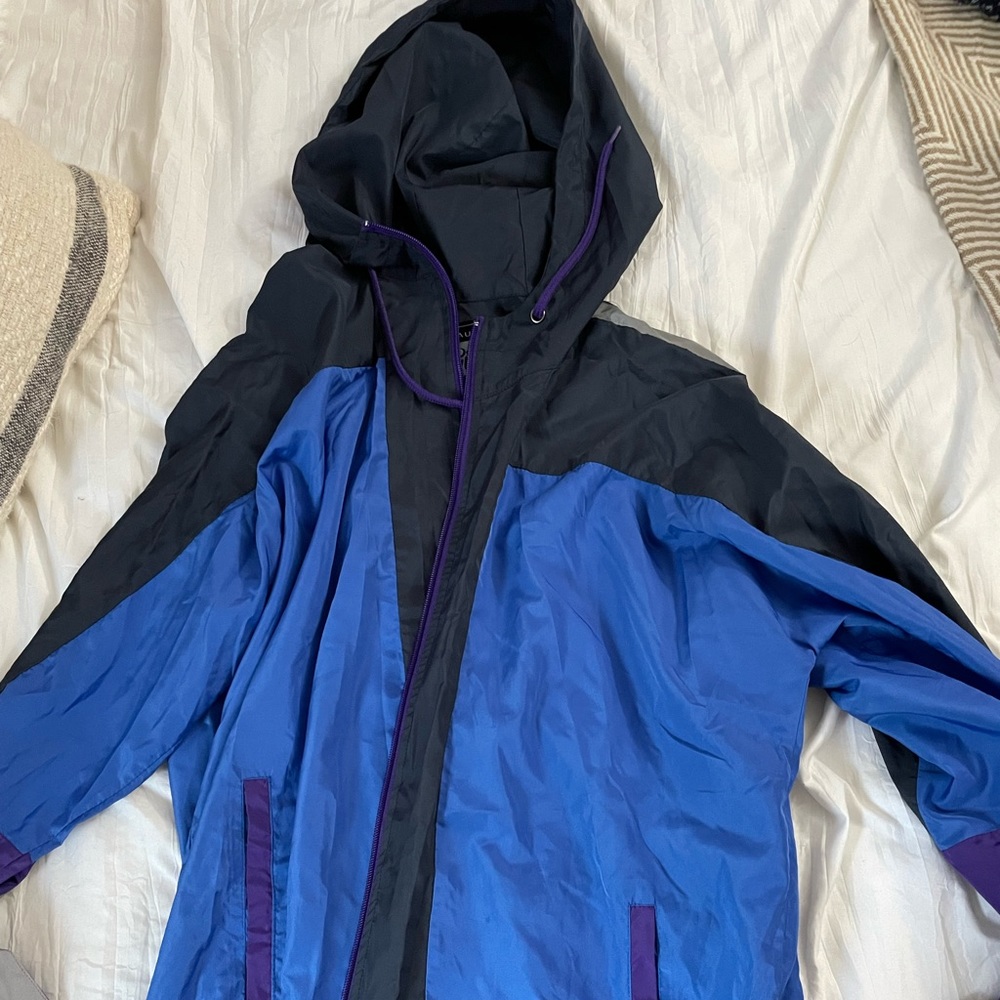 zip up windbreaker